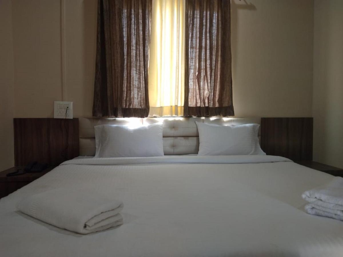 Hotel Krishna Exotica Ahmednagar Exterior foto